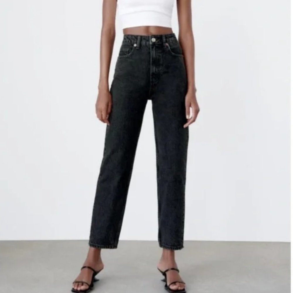 Zara Mom Fit Black Washed Jeans